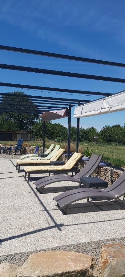 Sharecroppers Cottage With Swimming Pool Pagéas Exterior foto
